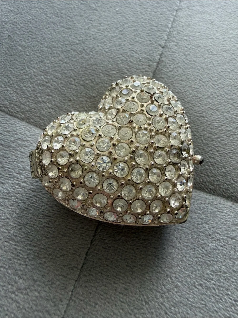 Vintage Crystal Heart Trinket Box - Silver Sparkle